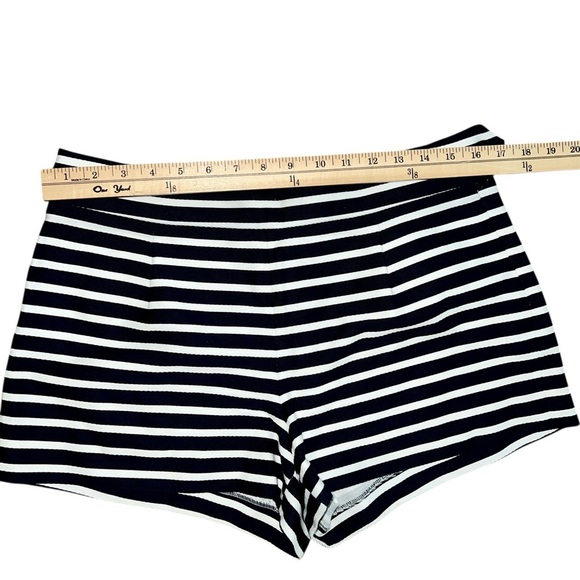 Navy and White Striped Shorts size 8 - Picture 5 of 7